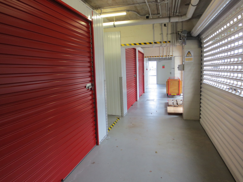 courier concierge area - pick up drop off - advantages of storage in Ellerslie
